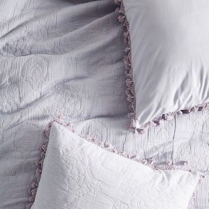 Anthropologie Oleada Duvet Cover (Queen) in Purple